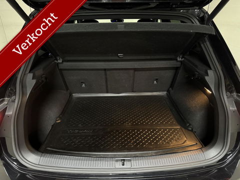 Volkswagen Tiguan 1.5 TSI R-Line Black Style Pano H/K NAP