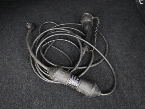 Volvo XC40 1.5 T4 Plug-in hybrid R Design | Leder/Alcantara | Carplay | Navigatie | Parkeerverwarming | Keyless | Cruise control | Parkeerhulp | Climate control | Full LED | PHEV