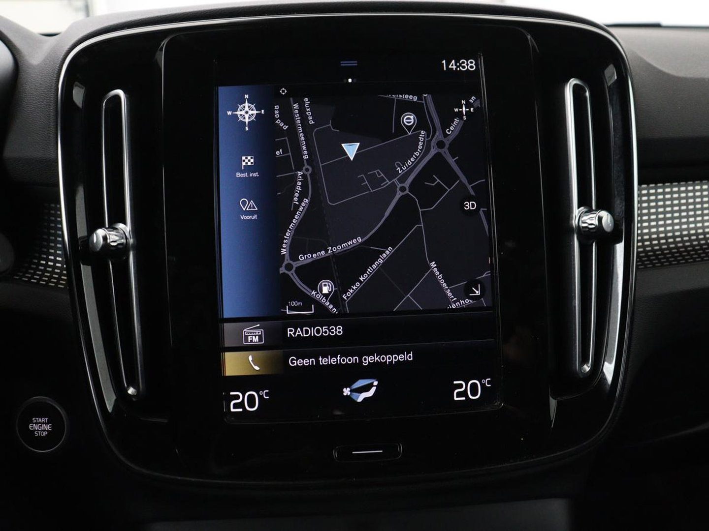 Volvo XC40 1.5 T4 Plug-in hybrid R Design | Leder/Alcantara | Carplay | Navigatie | Parkeerverwarming | Keyless | Cruise control | Parkeerhulp | Climate control | Full LED | PHEV