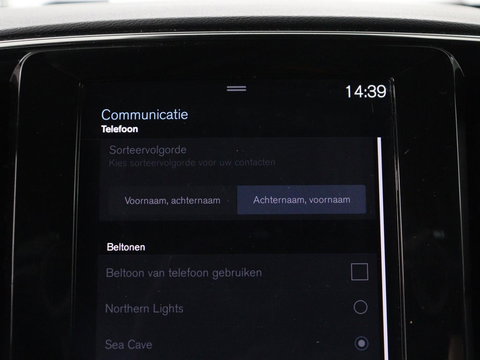 Volvo XC40 1.5 T4 Plug-in hybrid R Design | Leder/Alcantara | Carplay | Navigatie | Parkeerverwarming | Keyless | Cruise control | Parkeerhulp | Climate control | Full LED | PHEV