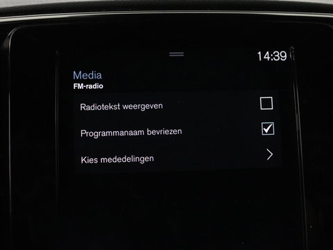 Volvo XC40 1.5 T4 Plug-in hybrid R Design | Leder/Alcantara | Carplay | Navigatie | Parkeerverwarming | Keyless | Cruise control | Parkeerhulp | Climate control | Full LED | PHEV
