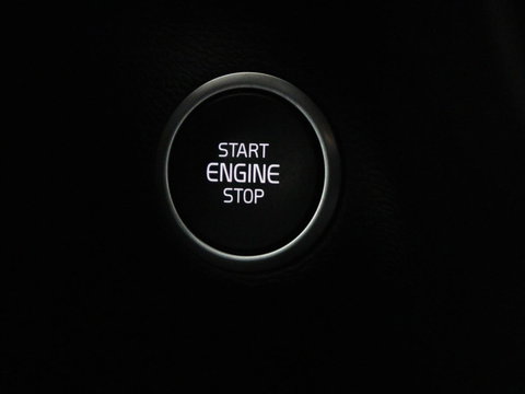 Volvo XC40 1.5 T4 Plug-in hybrid R Design | Leder/Alcantara | Carplay | Navigatie | Parkeerverwarming | Keyless | Cruise control | Parkeerhulp | Climate control | Full LED | PHEV