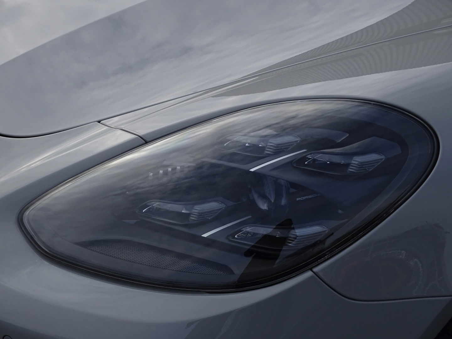 Porsche Panamera 4.0 V8 481PK GTS / carbon / alcantara / 360° / LED