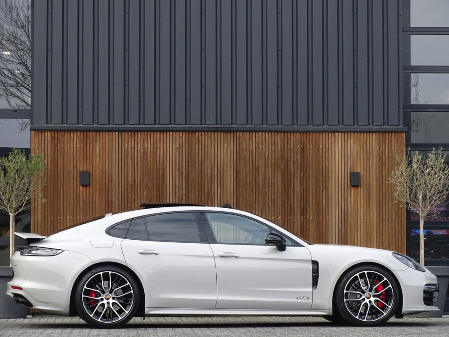 Porsche Panamera 4.0 V8 481PK GTS / carbon / alcantara / 360° / LED