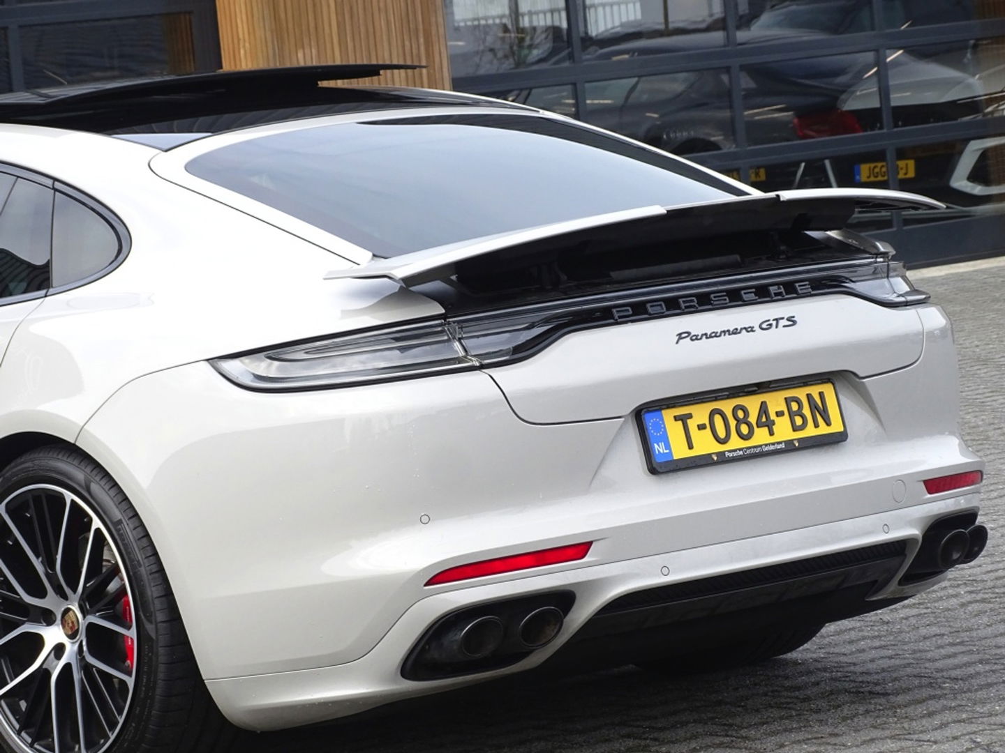 Porsche Panamera 4.0 V8 481PK GTS / carbon / alcantara / 360° / LED