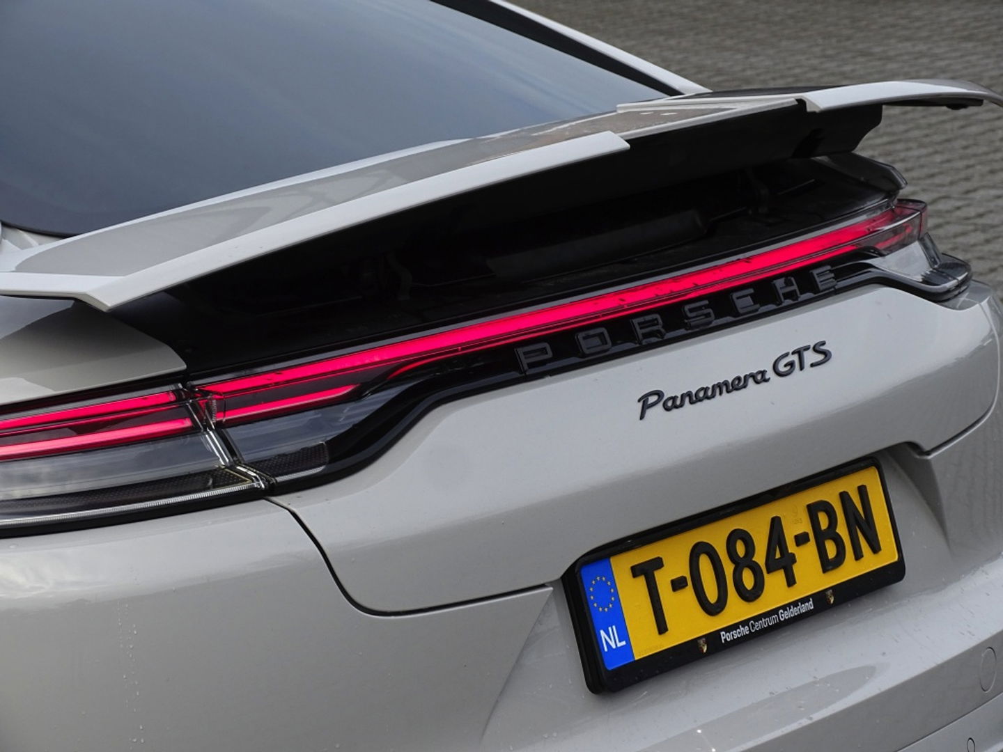 Porsche Panamera 4.0 V8 481PK GTS / carbon / alcantara / 360° / LED