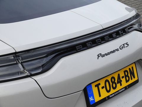 Porsche Panamera 4.0 V8 481PK GTS / carbon / alcantara / 360° / LED
