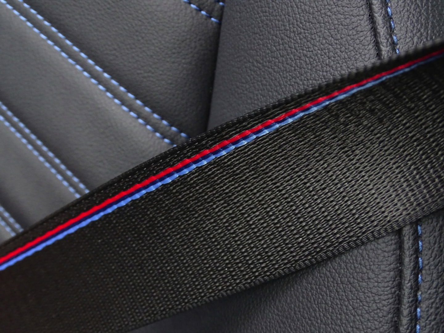 BMW 3-serie 330e 292PK X-Drive M-Sport Pro / Carbon / Harman Kardon / 2022