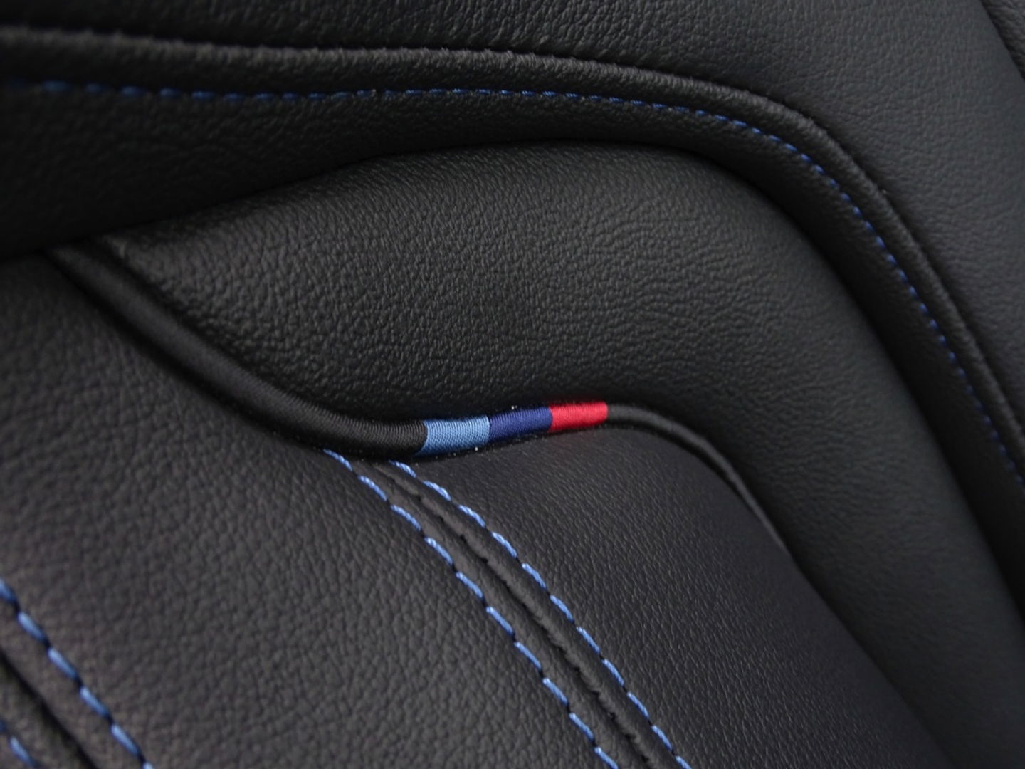 BMW 3-serie 330e 292PK X-Drive M-Sport Pro / Carbon / Harman Kardon / 2022