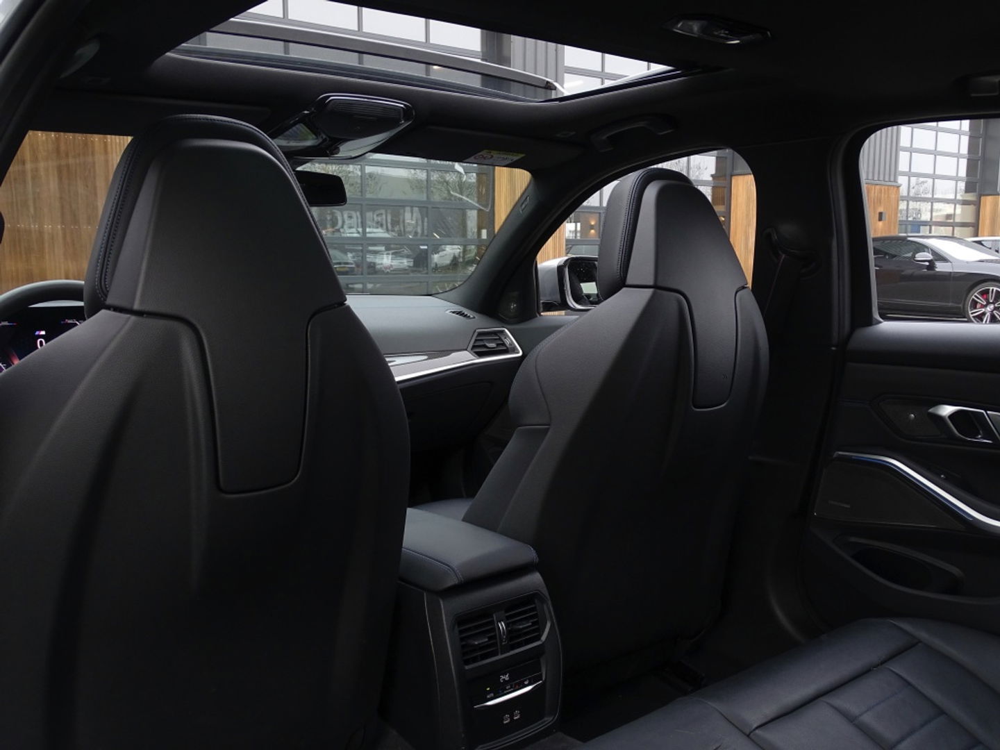 BMW 3-serie 330e 292PK X-Drive M-Sport Pro / Carbon / Harman Kardon / 2022