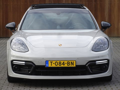 Porsche Panamera 4.0 V8 481PK GTS / carbon / alcantara / 360° / LED
