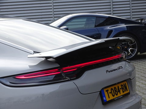 Porsche Panamera 4.0 V8 481PK GTS / carbon / alcantara / 360° / LED