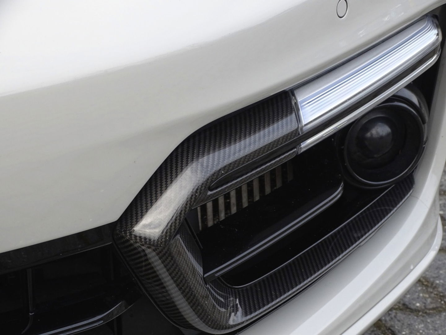 Porsche Panamera 4.0 V8 481PK GTS / carbon / alcantara / 360° / LED