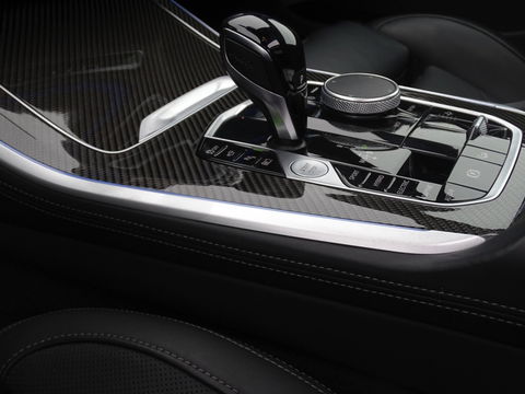 BMW X5 45e 394PK X-drive M-Sport / skylounge / carbon / laser / 360°