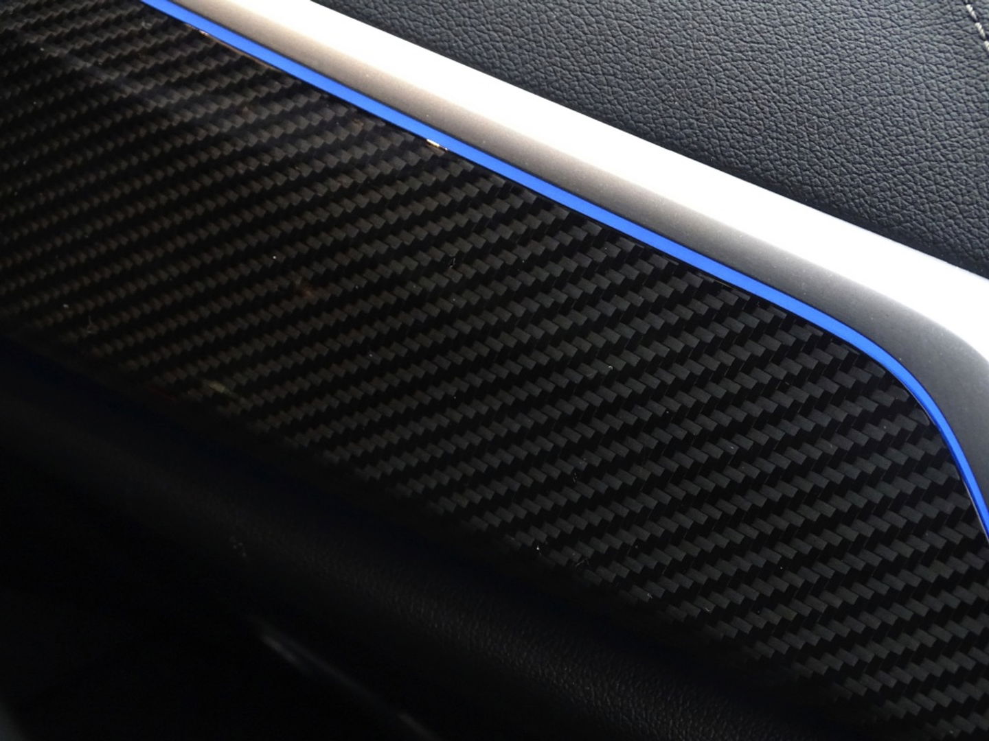 BMW X5 45e 394PK X-drive M-Sport / skylounge / carbon / laser / 360°