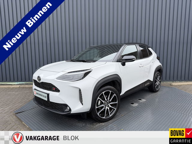 Toyota Yaris Cross - 1.5 Hybrid GR Sport / Bi tone | Pano dak | JBL | Elektrische achterklep | Rijklaar!!!