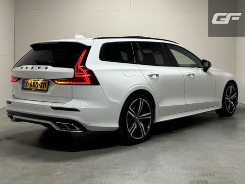 Volvo V60 2.0 T8 Twin Engine AWD Polestar Engeneerd Pano B&W Trekh.