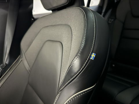 Volvo V60 2.0 T8 Twin Engine AWD Polestar Engeneerd Pano B&W Trekh.