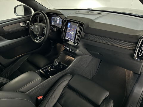 Volvo XC40 1.5 T5 Plug-in Hybride R-Design Pano H/K Leer 360° ACC Trekh.