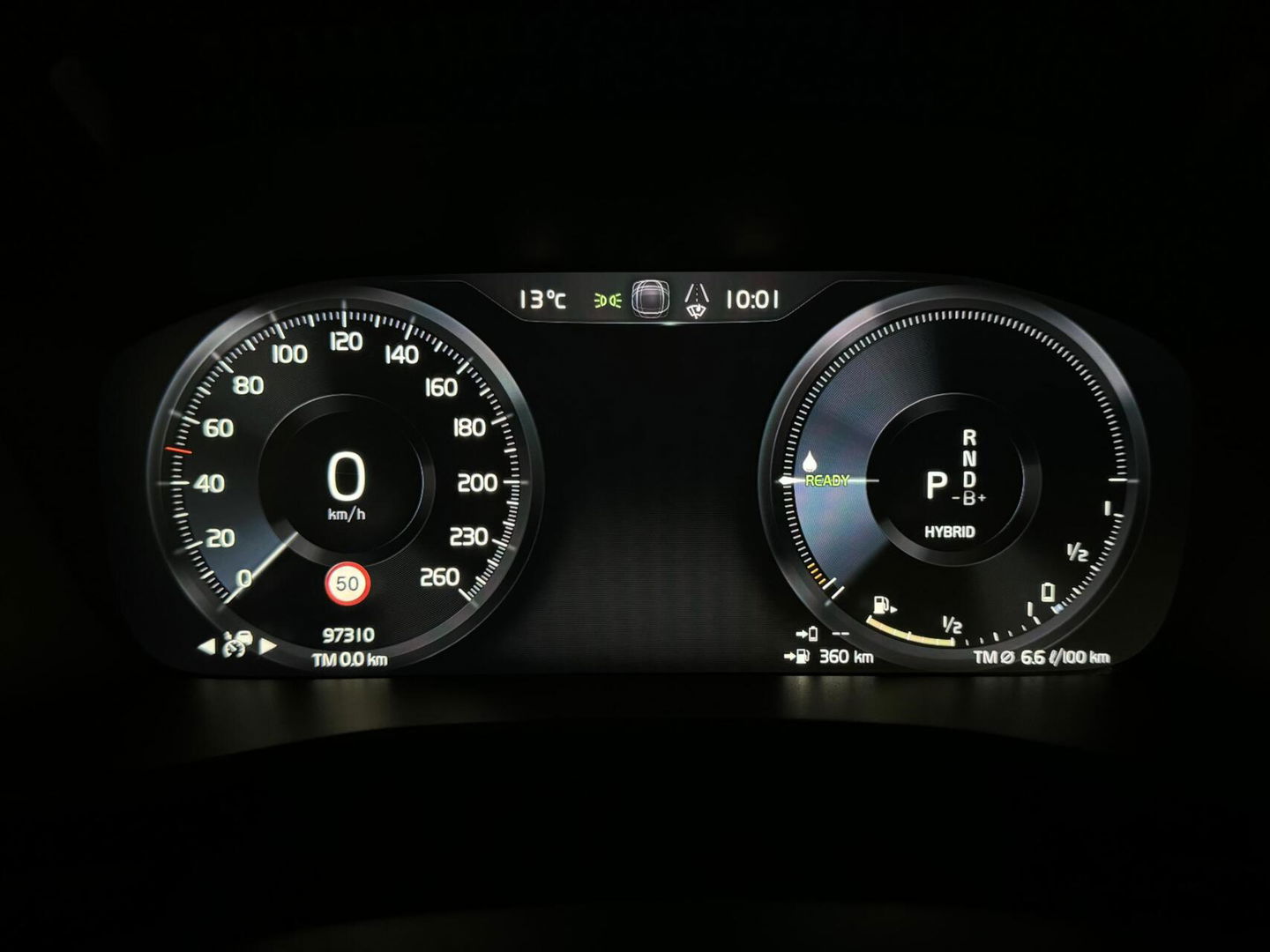 Volvo XC40 1.5 T5 Plug-in Hybride R-Design Pano H/K Leer 360° ACC Trekh.