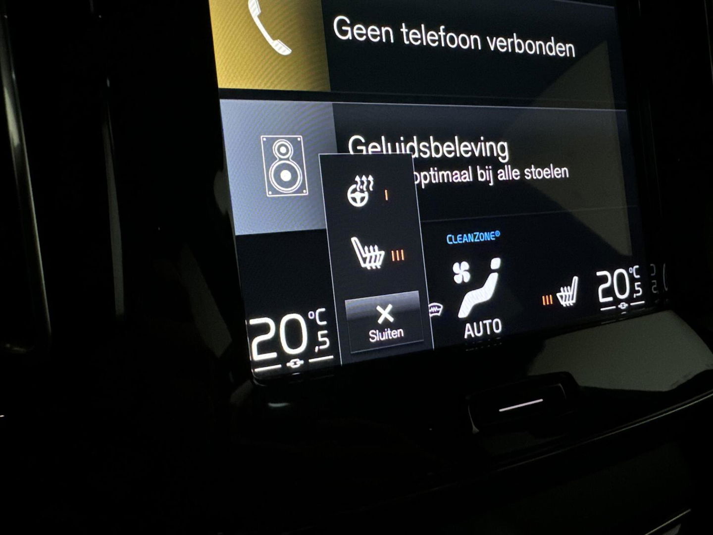 Volvo XC40 1.5 T5 Plug-in Hybride R-Design Pano H/K Leer 360° ACC Trekh.