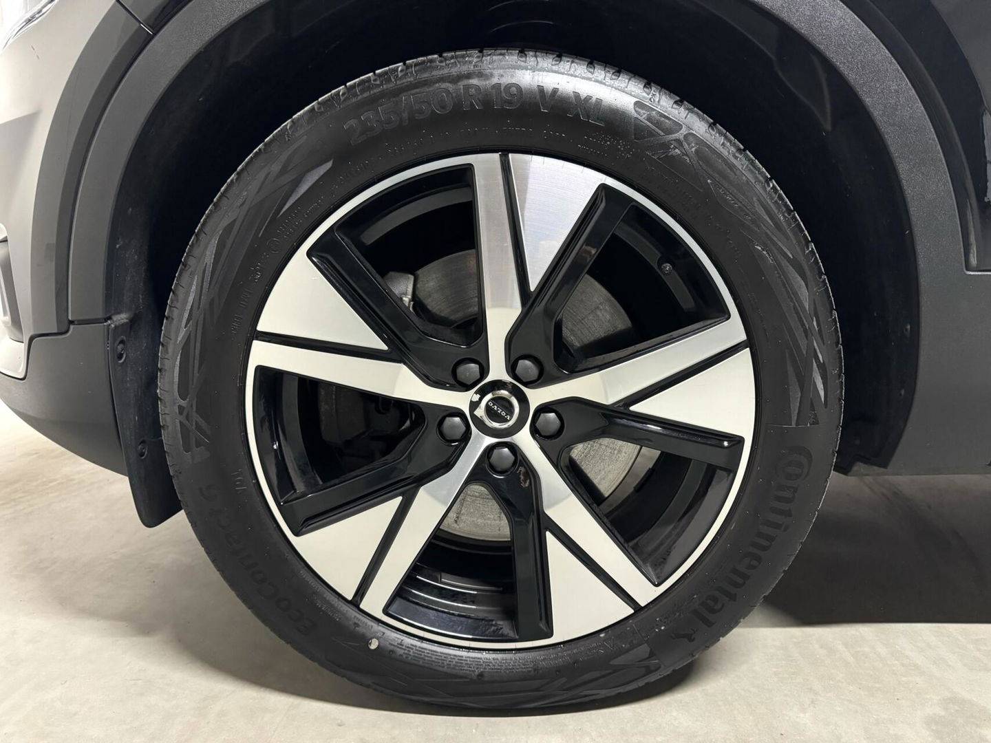 Volvo XC40 1.5 T5 Plug-in Hybride R-Design Pano H/K Leer 360° ACC Trekh.