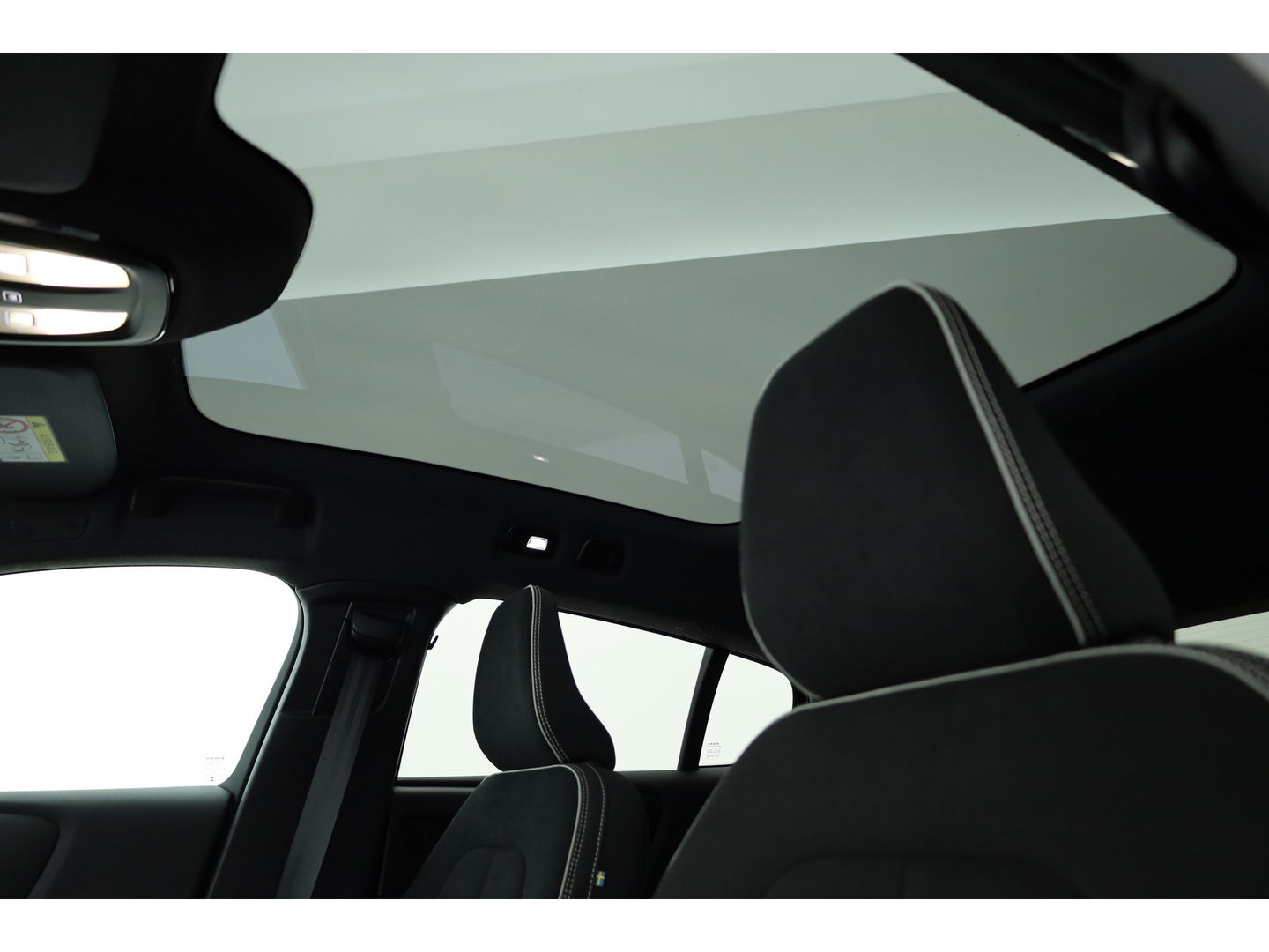 Volvo C40 S.M. Ext. Range Ultimate 82 kWh 582km WLTP | Pano |Pixel LED | | Pilot Assist | 360cam | H&K | Elek. Stoelen |