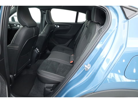 Volvo C40 S.M. Ext. Range Ultimate 82 kWh 582km WLTP | Pano |Pixel LED | | Pilot Assist | 360cam | H&K | Elek. Stoelen |