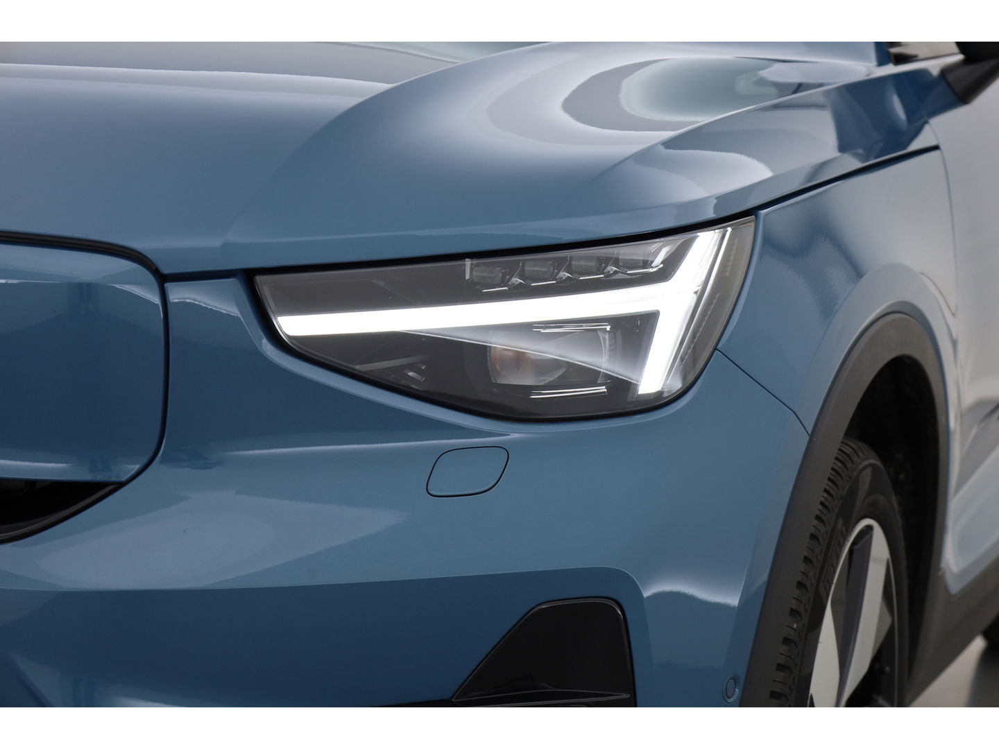 Volvo C40 S.M. Ext. Range Ultimate 82 kWh 582km WLTP | Pano |Pixel LED | | Pilot Assist | 360cam | H&K | Elek. Stoelen |