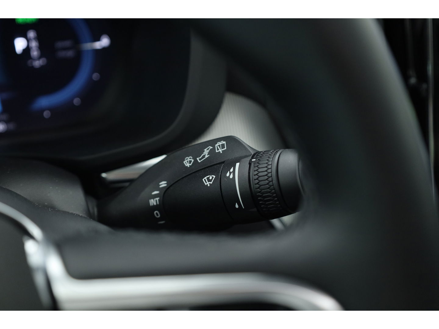 Volvo XC60 2.0 T6 Plug-in hybrid AWD Plus Dark Pano-dak | Trekhaak | 360 camera | H&K Audio | Blis | ACC |