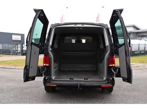 Volkswagen Transporter 2.0 TDI L2H1 30 DC Caravelle Virtual, Camera, Carplay, Leder, LED, 2 x Electrische deur, Clima, Trekhaak, 150pk, Automaat, Uniek! Bulli, Highline!