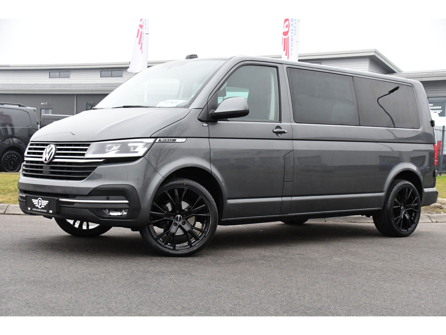 Volkswagen Transporter 2.0 TDI L2H1 30 DC Bulli Virtual, Adaptieve Cruise, Camera, Carplay, 150pk, LED, Automaat, Sensoren, trekhaak, Uniek!
