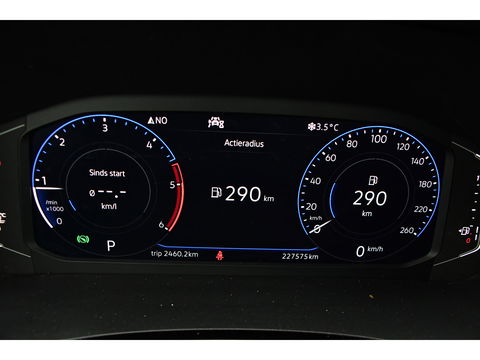 Volkswagen Transporter 2.0 TDI L2H1 30 DC Bulli Virtual, Adaptieve Cruise, Camera, Carplay, 150pk, LED, Automaat, Sensoren, trekhaak, Uniek!