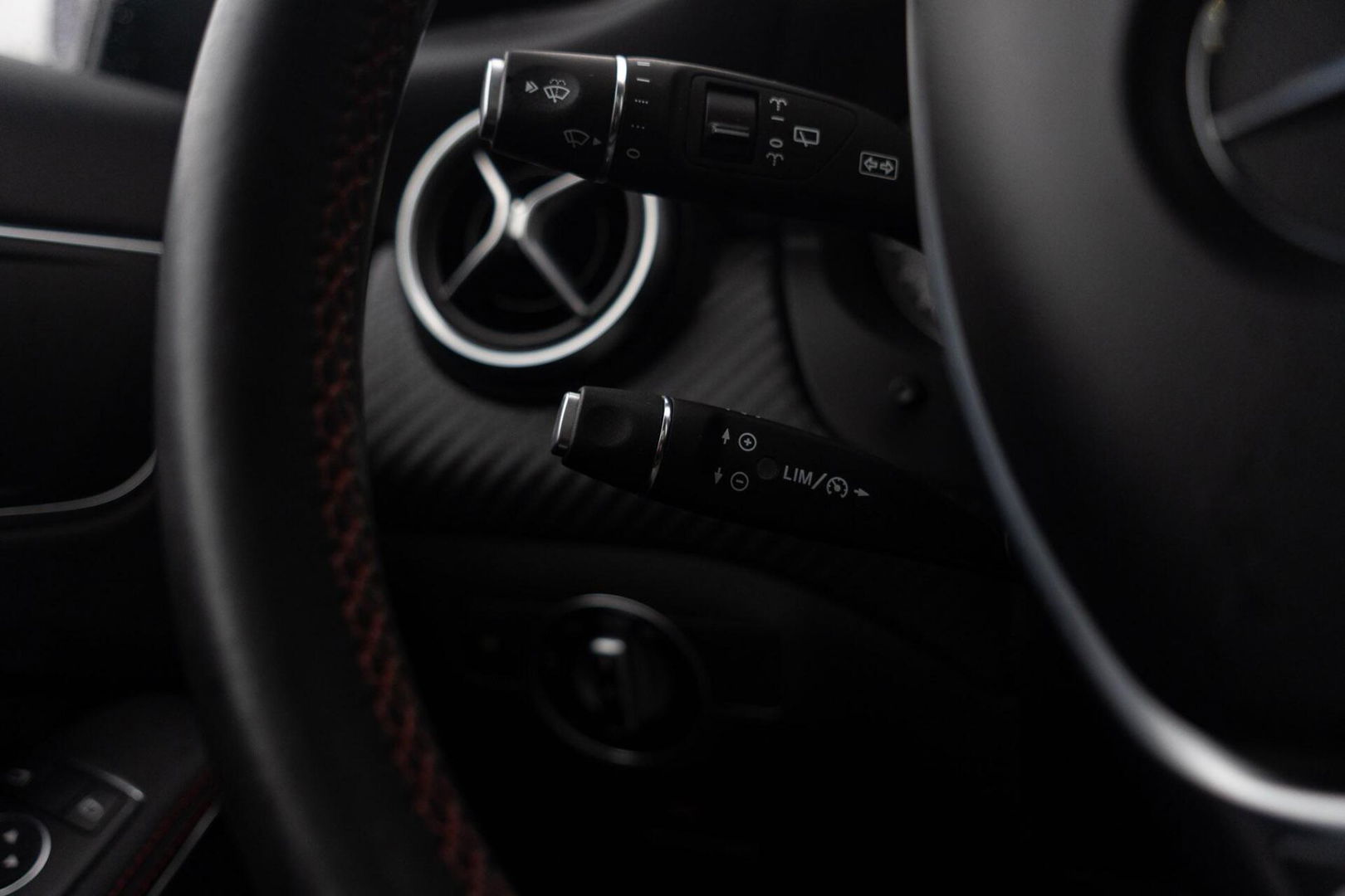 Mercedes-Benz A-Klasse 180 AMG|Org NL NAP|2e Eig|7G Automaat|Panoramadak|Xenon|Leder|Navi|Keurig Onderhouden