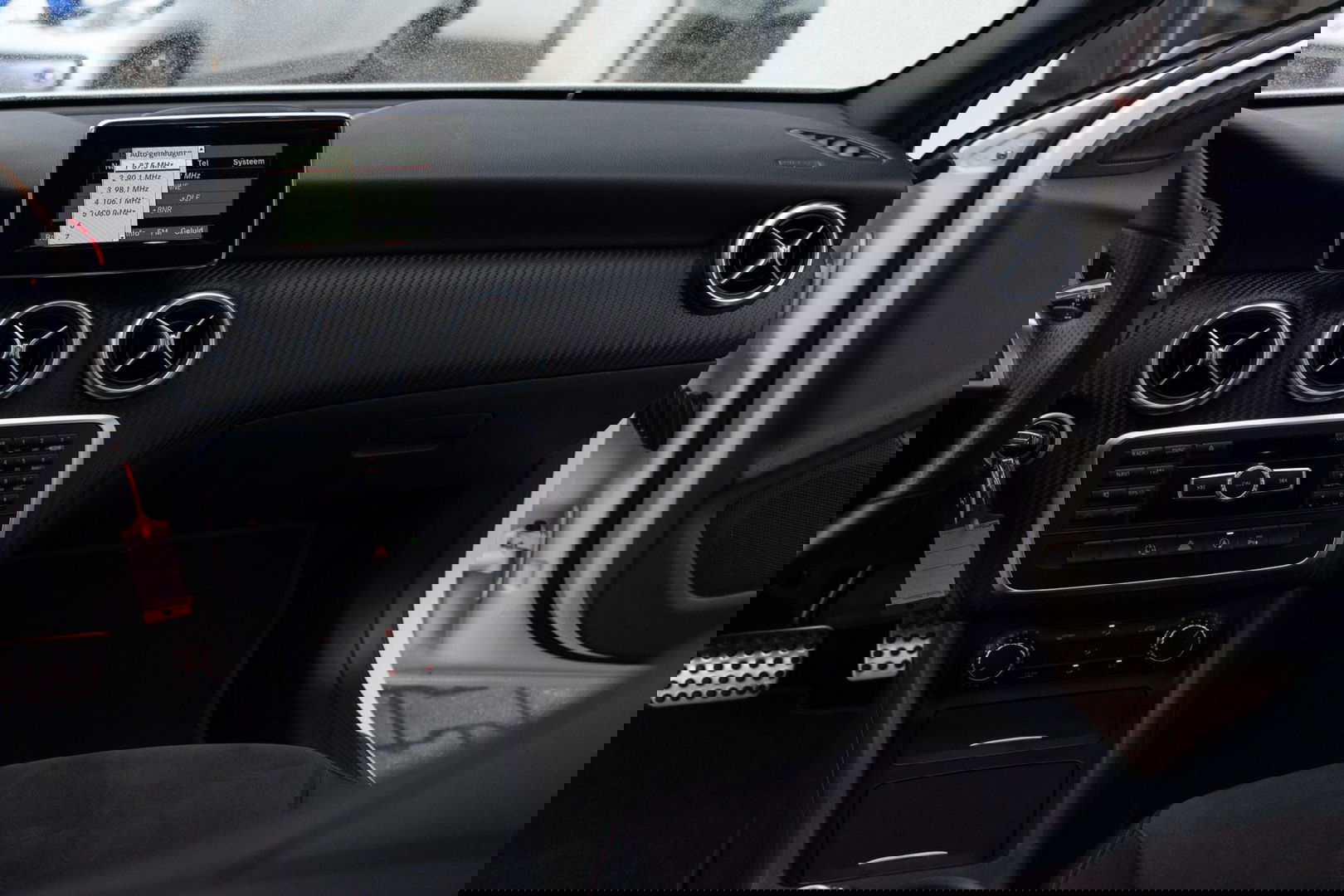 Mercedes-Benz A-Klasse 180 AMG|Org NL NAP|2e Eig|7G Automaat|Panoramadak|Xenon|Leder|Navi|Keurig Onderhouden