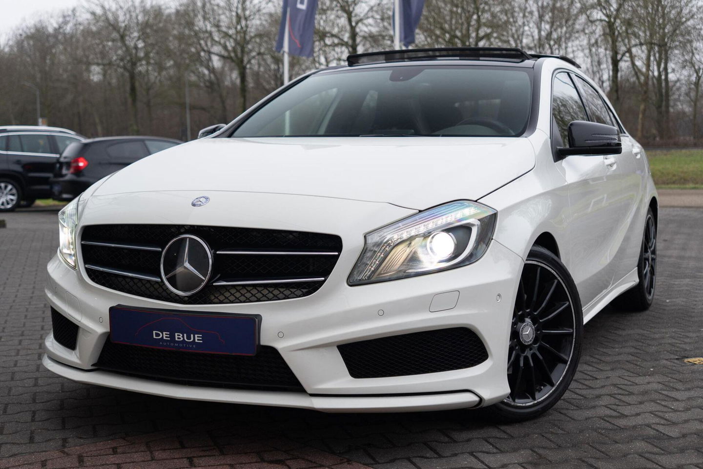 Mercedes-Benz A-Klasse 180 AMG|Org NL NAP|2e Eig|7G Automaat|Panoramadak|Xenon|Leder|Navi|Keurig Onderhouden