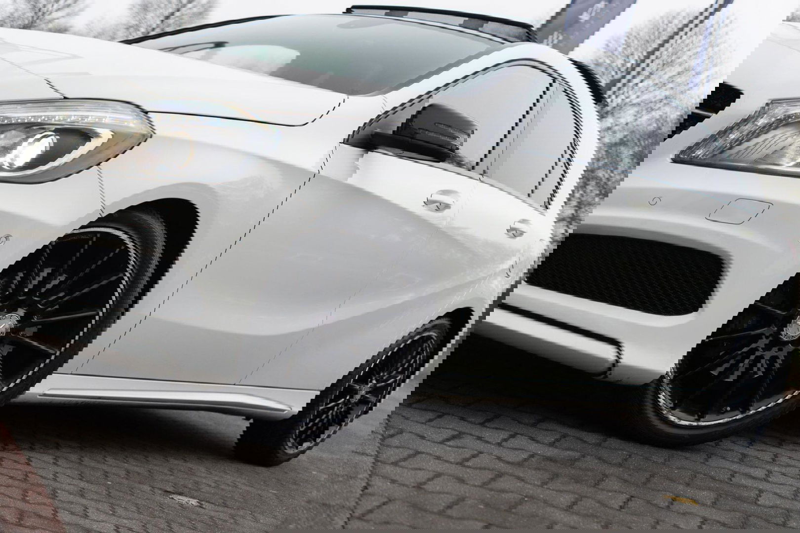 Mercedes-Benz A-Klasse 180 AMG|Org NL NAP|2e Eig|7G Automaat|Panoramadak|Xenon|Leder|Navi|Keurig Onderhouden