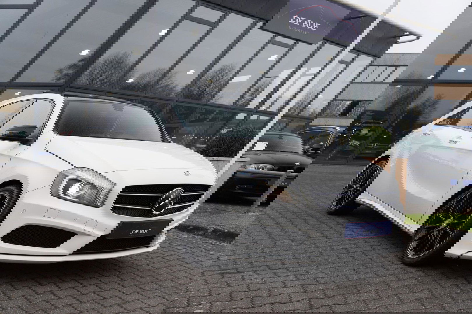 Mercedes-Benz A-Klasse 180 AMG|Org NL NAP|2e Eig|7G Automaat|Panoramadak|Xenon|Leder|Navi|Keurig Onderhouden