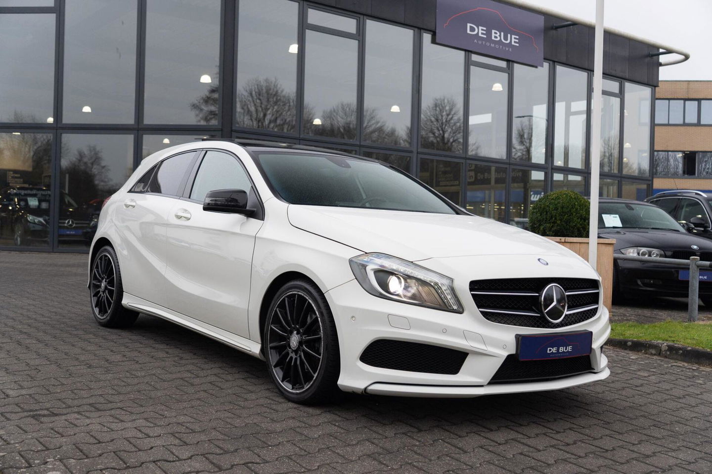 Mercedes-Benz A-Klasse 180 AMG|Org NL NAP|2e Eig|7G Automaat|Panoramadak|Xenon|Leder|Navi|Keurig Onderhouden