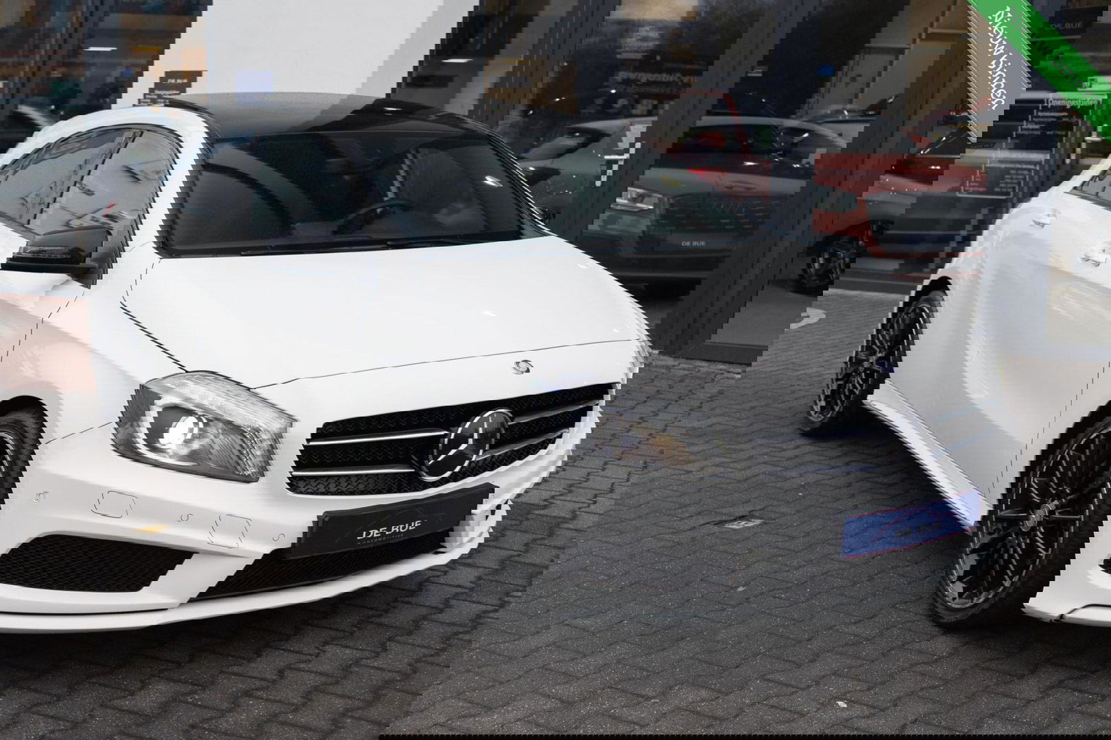 Mercedes-Benz A-Klasse 180 AMG|Org NL NAP|2e Eig|7G Automaat|Panoramadak|Xenon|Leder|Navi|Keurig Onderhouden