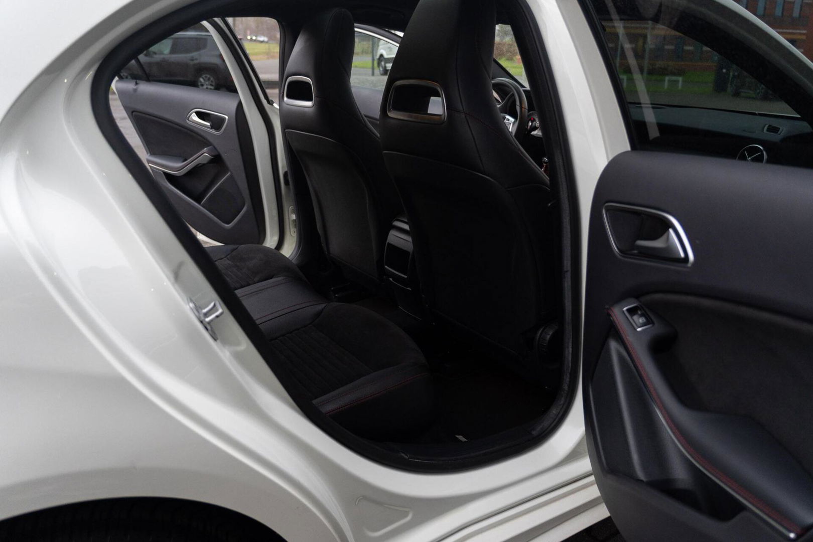 Mercedes-Benz A-Klasse 180 AMG|Org NL NAP|2e Eig|7G Automaat|Panoramadak|Xenon|Leder|Navi|Keurig Onderhouden