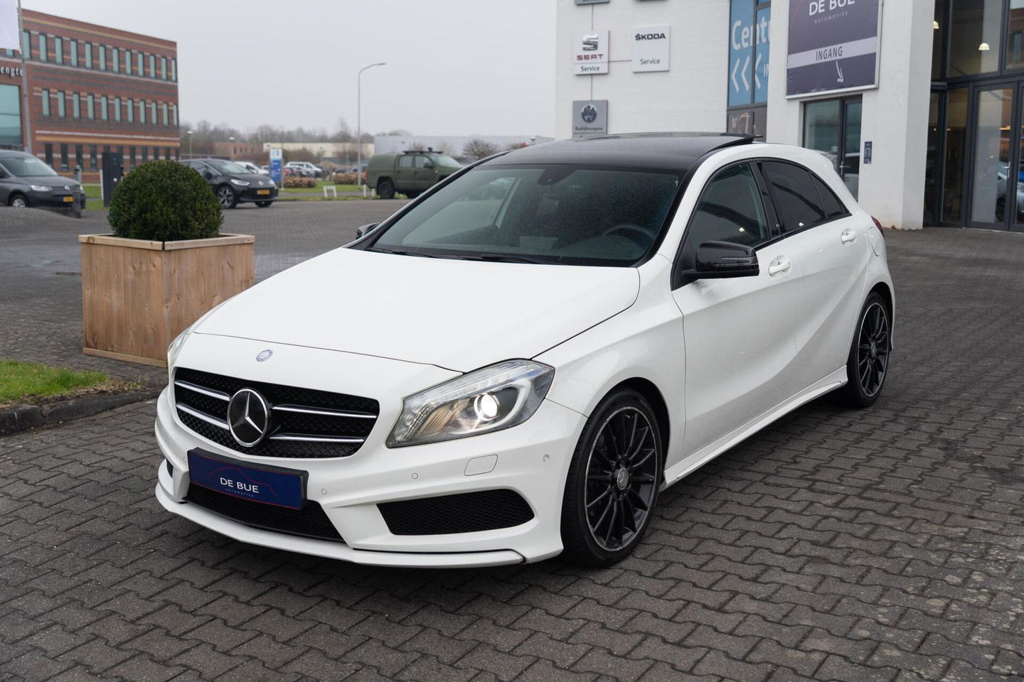 Mercedes-Benz A-Klasse 180 AMG|Org NL NAP|2e Eig|7G Automaat|Panoramadak|Xenon|Leder|Navi|Keurig Onderhouden
