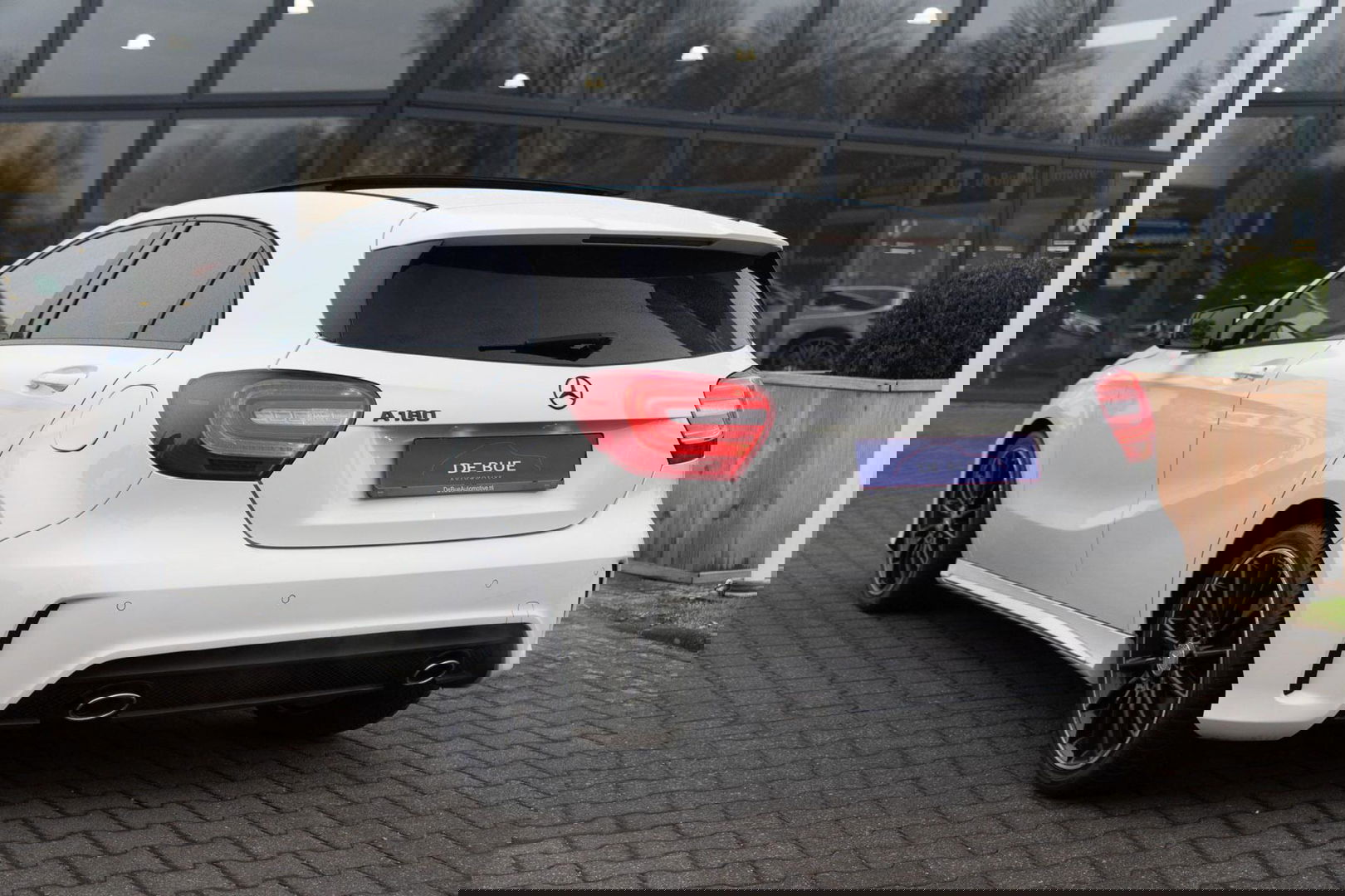 Mercedes-Benz A-Klasse 180 AMG|Org NL NAP|2e Eig|7G Automaat|Panoramadak|Xenon|Leder|Navi|Keurig Onderhouden