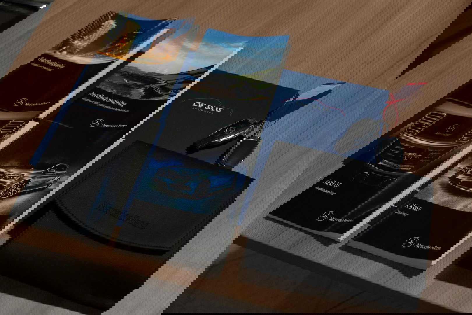 Mercedes-Benz A-Klasse 180 AMG|Org NL NAP|2e Eig|7G Automaat|Panoramadak|Xenon|Leder|Navi|Keurig Onderhouden