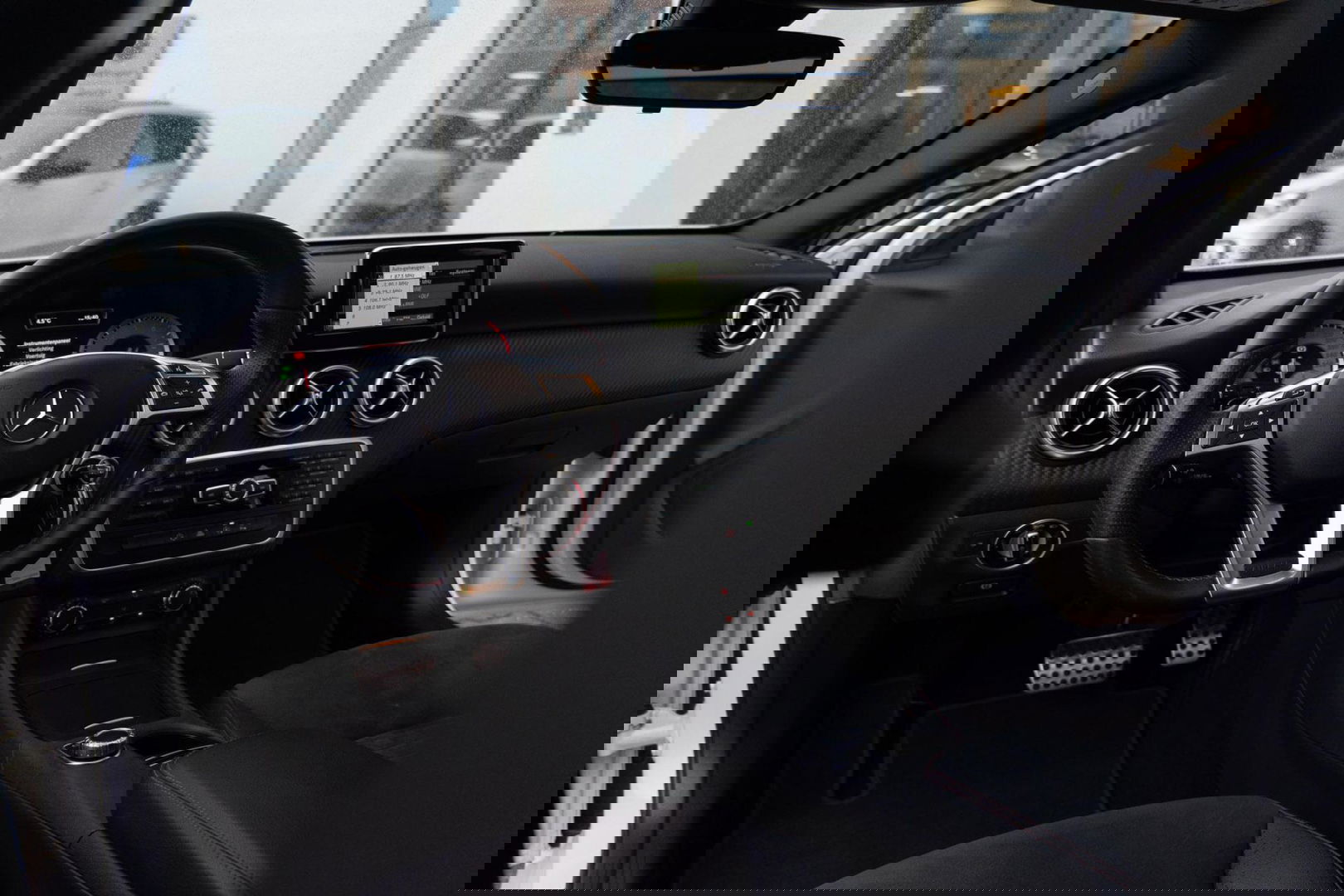 Mercedes-Benz A-Klasse 180 AMG|Org NL NAP|2e Eig|7G Automaat|Panoramadak|Xenon|Leder|Navi|Keurig Onderhouden