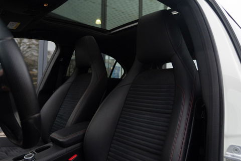 Mercedes-Benz A-Klasse 180 AMG|Org NL NAP|2e Eig|7G Automaat|Panoramadak|Xenon|Leder|Navi|Keurig Onderhouden