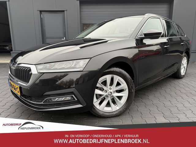 Škoda Octavia - Combi 150pk 1.5 e-TSI Hybride Business Edition Plus Bj 2021 Km 8399 Unieke stand Dealer onderhouden APK 30-12-2027
