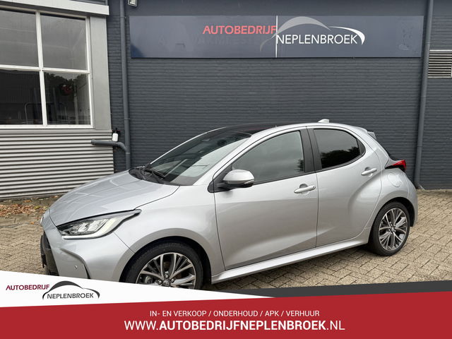 Toyota Yaris - 1.5 Hybrid 130 Launch Edition Executive Pano  11-2024 16.675 KM