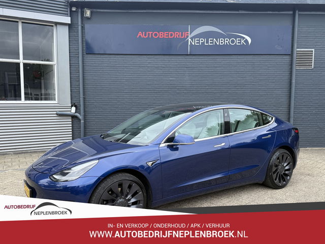 Tesla Model 3 - Standard RWD Plus 60 kWh Bj 2019 Km 56.000 Nap 2e eigen Dealer onderhouden NIEUWSTAAT !!