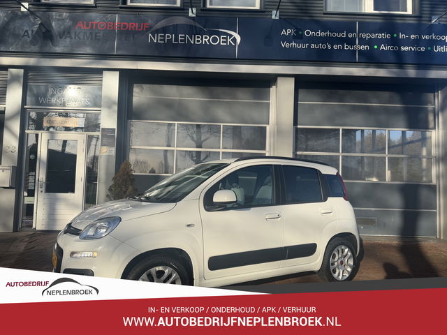 Fiat Panda - 0.9 TwinAir Lounge Bj 2013 km 10.147 Hoge Zit 1e eigen airco/14inch automaat